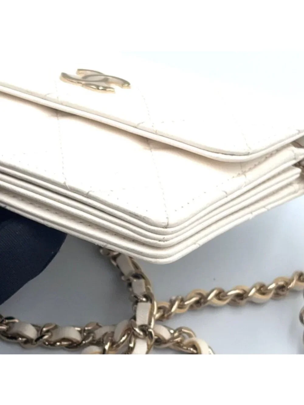Chanel Quilted Camellia Ribbon Wallet Lambskin Fabric Black White Shoulder